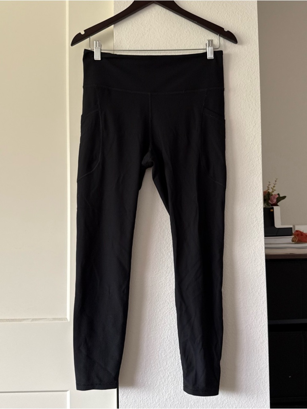 Old Navy Black Ribbed Leggings